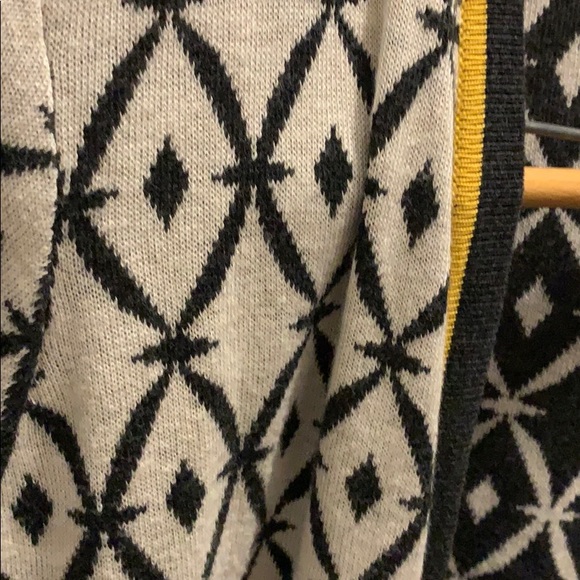 Belle Cream w/ Black Pattern Cardigan - Picture 6 of 6